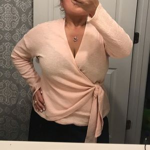 ✨Soft melon wrap top